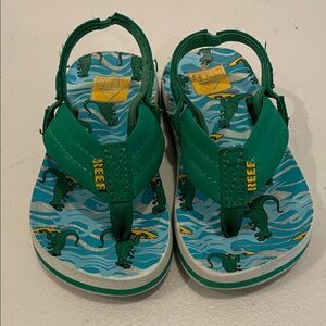 Reef Toddler Kids Little Ahi Dinosaur Surfer Flip Flop Sandals, Size 6